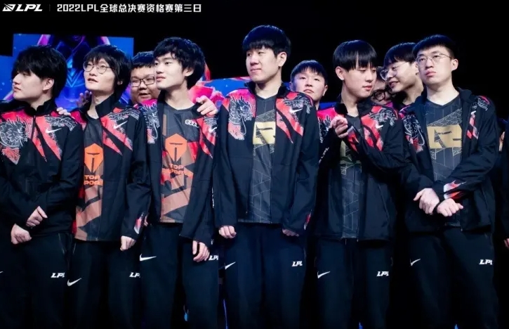 最终实现自 最终实现自