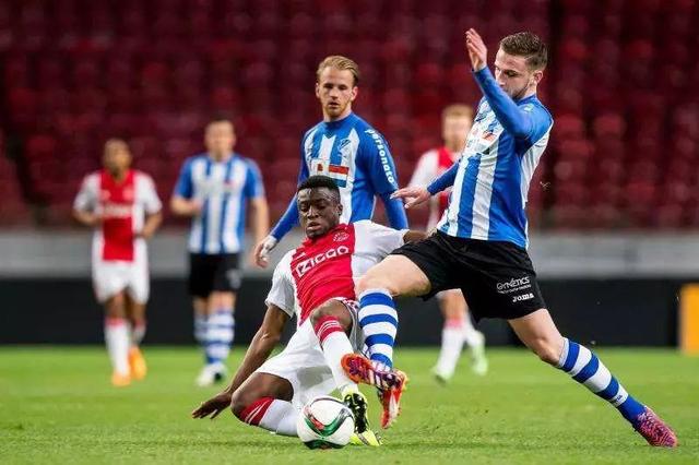 场零封曼联 场零封曼联